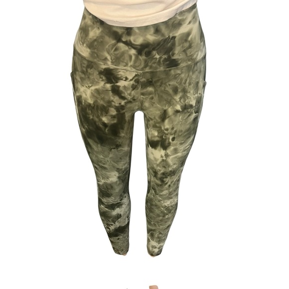 Lululemon Align High-Rise Pant with Pockets 25"
Diamond Dye Light Sage Olive - Picture 5 of 7